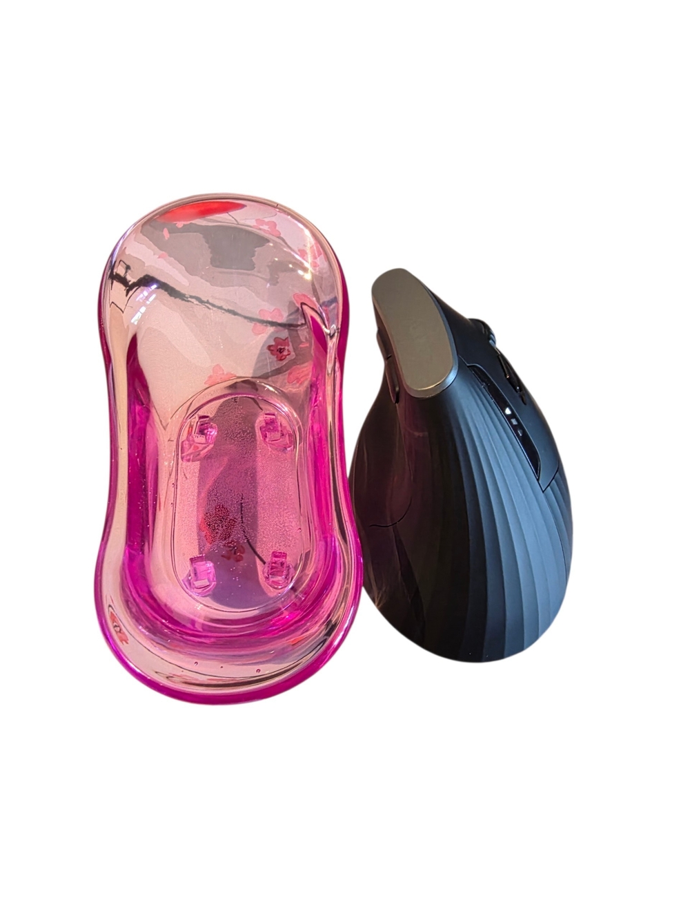 Mini Resin Bathtub In Pink - Picture 6 of 6